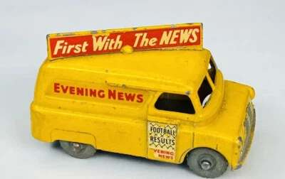 MATCHBOX MOKO LESNEY 1957 # 42 EVENING NEWS VAN - YELLOW - GREY WHEELS - Image 1 of 4