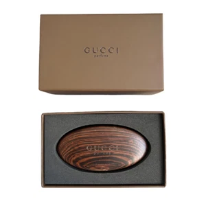 GUCCI BARTBÜRSTE IN PRÄSENTATIONSBOX HERREN BARTPFLEGE KOSTENLOSE LIEFERUNG - Bild 1 von 3