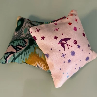 Handmade Catnip Toys – Set of 2 – Organic Refillable Pouches – White & Green - Image 1 of 4