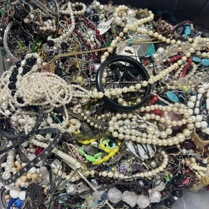 ONE POUND Lot Random Tangled Jewelry Scraps Junk Craft Beads Repurpose Necklaces - Picture 1 of 10