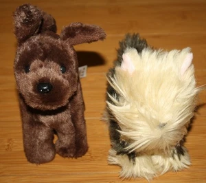 American Girl 6" Dog Pets Lot Posable Legs Truely Me Lizzie Terrrier & Brown Lab - Picture 1 of 5
