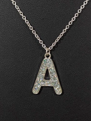Collar Retro Tono Plata Brillo Inicial Letra A Dije Y2K 19 pulgadas Foto 1 de 4