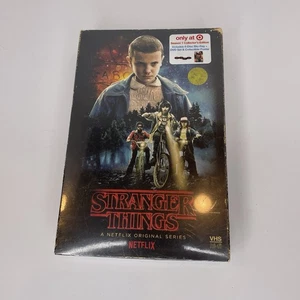 Stranger Things Season 1 Special Collectors Edition Target Exclusive BLU RAY/DVD - Bild 1 von 4