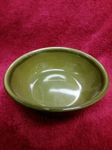 Vintage Taylor Smith and Taylor - Avocado Green Cereal / Chili Bowl - Picture 1 of 2