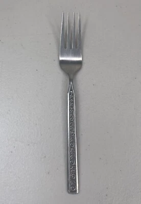 Garfo de salada 1881 Rogers Spanish Court aço inoxidável vintage 6,25" substituição único - Imagem 1 de 4