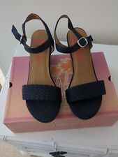 Jellypop Mozart Women's Platform Sandals Size 9M Navy Canvas JSA4CA With Box 