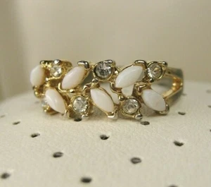 Vintage Feminine Faux Gold Cluster White Opel Clear Rhinestone Ring Size 8 - Picture 1 of 6