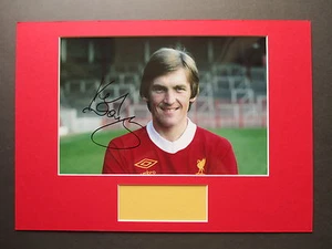 KENNY DALGLISH LIVERPOOL LEGEND HAND SIGNED A3 MOUNTED PHOTO DISPLAY - AFTAL COA - Picture 1 of 3