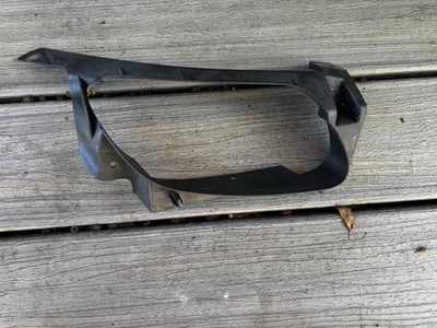 Soporte punta escape trasero derecho Dodge Charger 2015-2022 68226561AA Foto 1 de 4