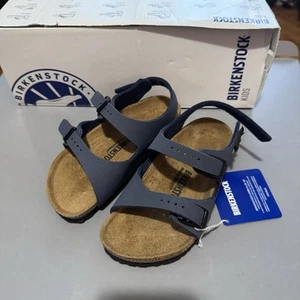 Sandalias Birkenstock Roma de cuero con logotipo para niños pequeños BS azul marino - Imagen 1 de 6
