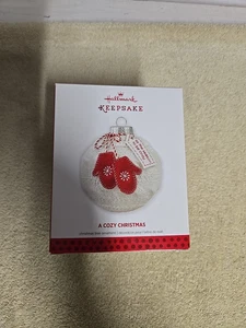 2013 Hallmark Keepsake Ornament A Cozy Christmas Red Mittens Knit Ball NIB BX9 - Picture 1 of 6