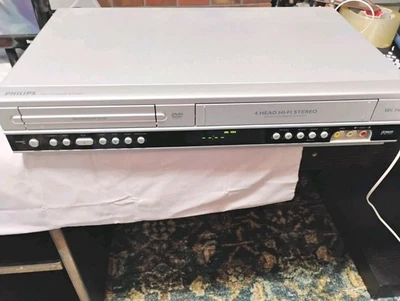 Philips DVP3340V DVD/VCR Combo 4 cabezales Hi-Fi estéreo con control remoto. Envío gratis  Foto 1 de 4