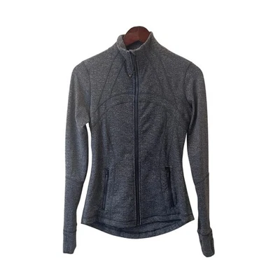 Jaqueta de malha Lululemon feminina Define cinza escuro preta urze tamanho 6 - Imagem 1 de 4