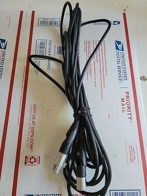 Cables de micrófono Planet Wave XLR de 25 pies - ligeramente usados Foto 1 de 4