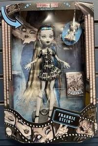 Mattel Monster High Reel Drama Frankie Stein New In Box, - Picture 1 of 5