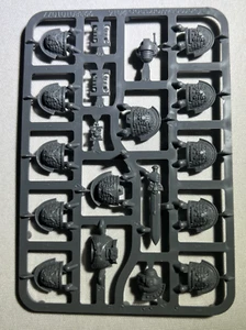 Warhammer 40k Deathwatch Upgrade Sprue Space Marine Schulterpolster Upgrade NOS - Bild 1 von 2