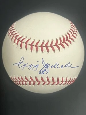 Reggie Jackson Autographed Baseball Beckett - Image 1 of 2