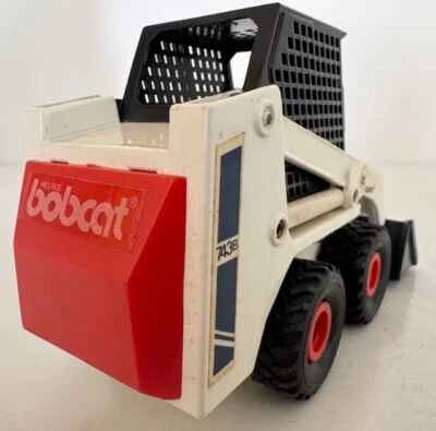 1:19 Melroe Bobcat 743B Skid Steer Loader Diecast Model By Clover - Image 1 of 4