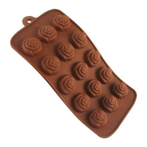 ¡Molde de silicona de chocolate Rosebuds! Galletas Fimo flores - Imagen 1 de 2