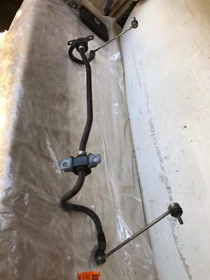 Barra estabilizadora de suspensión delantera Volvo S60 2014-2020 sedán con extremos eslabones Foto 1 de 4