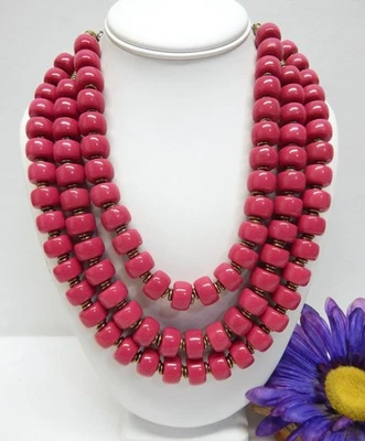 PREMIER DESIGNS MULTI STRAND GOLD TONE & FUCHSIA ACRYLIC BEAD NECKLACE 20" - Image 1 of 2