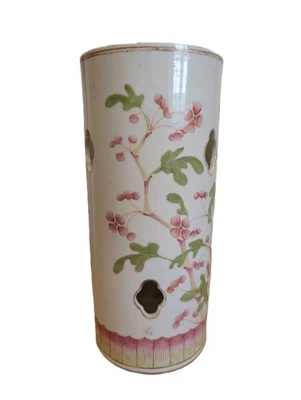 Antiguo soporte para sombrero floral rosa familiar china del siglo XIX Foto 1 de 4