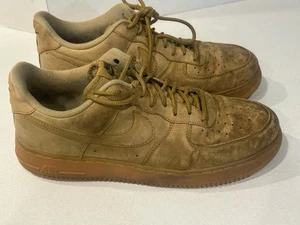 Nike Air Force Ones Low Herren Größe 12 Hellbraun Wildleder Turnschuhe Preppy - Bild 1 von 14