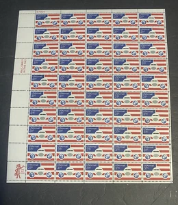 US SCOTT C90 SHEET OF 50 AIR MAIL POSTAL STAMPS 31c 1976 US FLAG - Picture 1 of 3