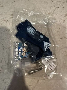 Walt Disney Travel Co. Disneyland 60th Anniversary Schlüsselband, Pin & Kartenetui - Bild 1 von 3
