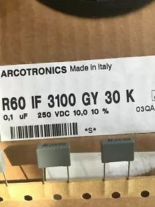 Condensatore pellicola poliestere 0,1uf 250vdc 10% R60IF3100 Arcotronic 10 pezzi £2,95 Z3147 - Foto 1 di 1