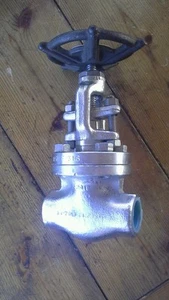 VOGT FLOWSERVE  -  SW12501  -  GLOBE VALVE  (NEW) - Picture 1 of 3