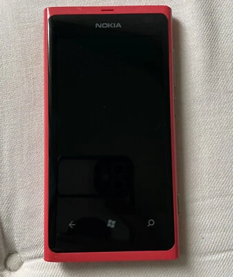 Nokia Lumia 800 FUXIA ROSA Windows Phone - Immagine 1 di 4