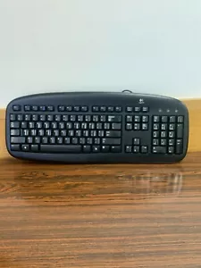 Logitech Deluxe 968012-0403 Wired Black Full Keyboard With Number Pad - Picture 1 of 7