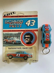 ERTL 1980 #43 RICHARD PETTY - Superstock Race Car & MATCHBOX 1991 #43 Keychain - Picture 1 of 6