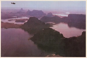 Postal Espectacular Lago Powell, Un Mundo Lavanda, Página, Arizona De Colección - Imagen 1 de 2