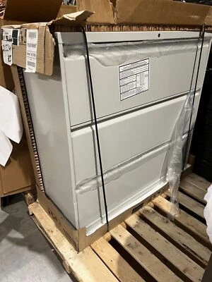 Archivo lateral HON 893LQ 800 Series 42 por 19-1/4 pulgadas 3 cajones, gris claro Foto 1 de 3