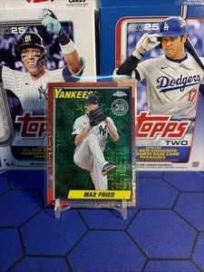 2025 Topps Update Max Fried Silver Pack Chrome Mojo #U90C-24 Green /99 - Bild 1 von 3