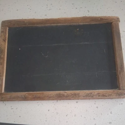 Quadro-negro antigo de madeira estudantil ardósia escolar dupla face 8,5 x 12,5 - Imagem 1 de 4