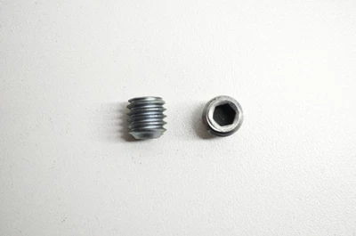OEM Polaris 7512465 Screws Qty 2 NOS - Image 1 of 3