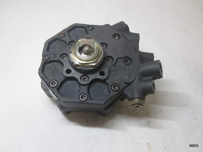 0438100139 Distribuidor de combustible para FD65X Ferrari 86-89 328 GTB 86-89 GTS 84-89 Mond Foto 1 de 4