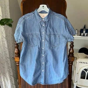 Fossil women’s size medium short sleeve button up chambray top shirt - Picture 1 of 9