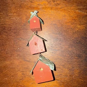 Primitive Rustic Wooden Bird House With Metal Roof Christmas Ornament - Picture 1 of 4
