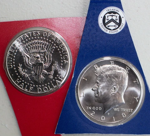 2018 P and D Kennedy Half Dollar Coin from US Mint Set 2 BU Cello Fifty Cent UNC Cover