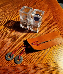 2 VINTAGE PUZZLES to DISASSEMBLE and REASSEMBLE - Picture 1 of 5