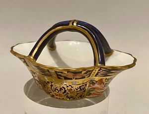 RARA Cesta de Juguete en Miniatura Royal Crown Derby 6299 - Derby Brujas Fecha 1913 - Imagen 1 de 5