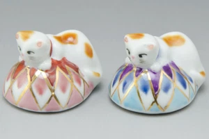 Kyo Kiyomizu yaki ware Japanese Chopstick rest Hashioki 2pcs Mari boll cat Japan - Picture 1 of 2