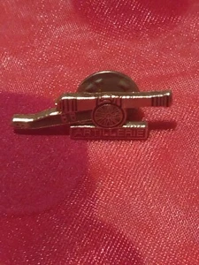 Pin Anstecknadeln Pin Badge RARE ARTILLERIE Militärkanone Vintage Sammlung - Bild 1 von 4