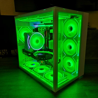 Custom PC | Intel 14 Cores/ 28 Threads | RX 580 8GB | 32GB DDR4 WiFi 6 RGB | SSD - image 1 of 4