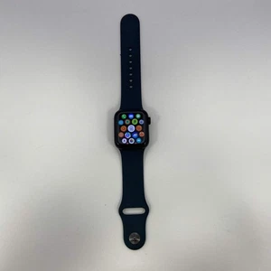 Unlocked Apple Watch SE 2nd Gen 40MM Black Aluminum MNTM3LL/A - Picture 1 of 21