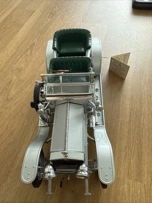 Exclusive Collectible: 1907 Rolls-Royce Silver Ghost Diecast Model - Image 1 of 4